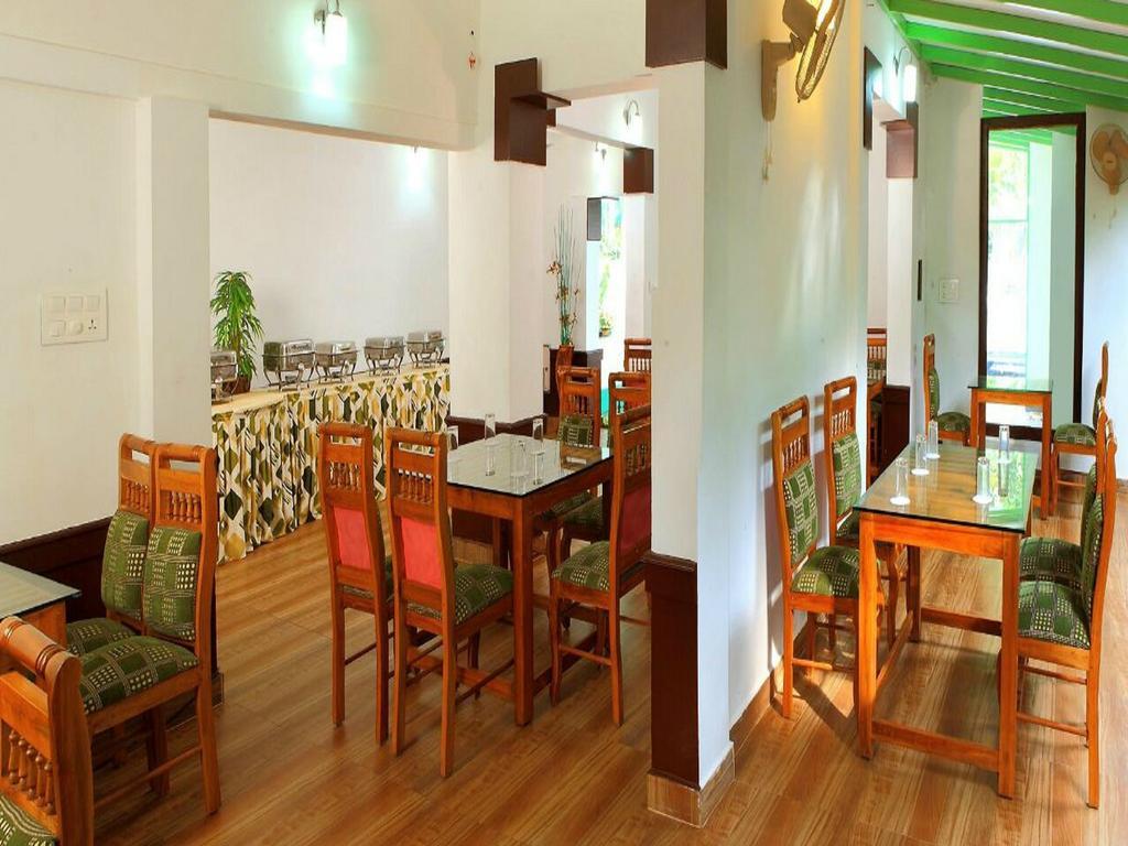 Thekkady Spice Valley Holiday Hotel Теккади Экстерьер фото