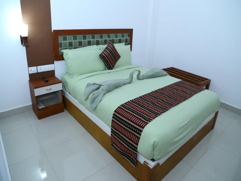 Thekkady Spice Valley Holiday Hotel Теккади Экстерьер фото